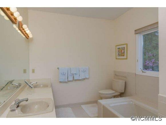 400 Charlotte St. #502 - Photo 20