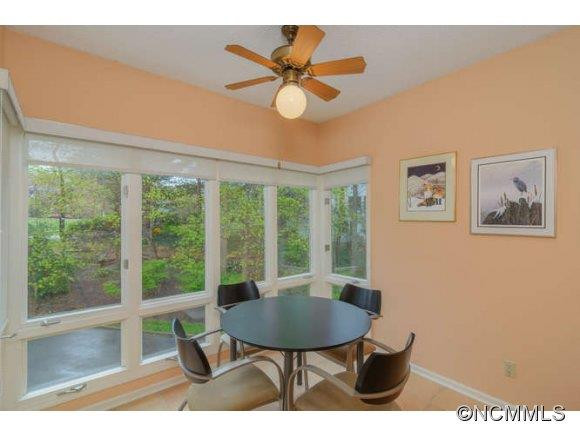 400 Charlotte St. #502 - Photo 4