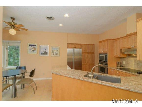 400 Charlotte St. #502 - Photo 5