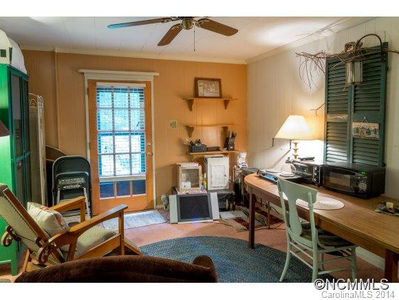 212 Sunset Drive - Photo 15
