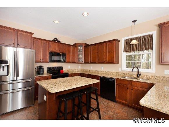170 Woodson Drive - Photo 3