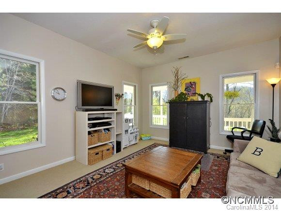109 Paradise Circle - Photo 12
