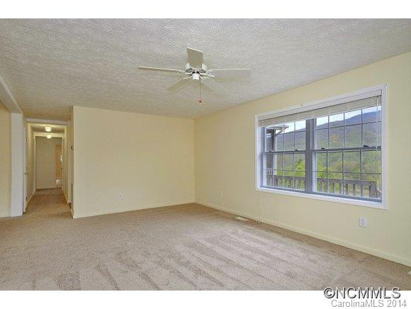 46 Gordon Drive - Photo 2