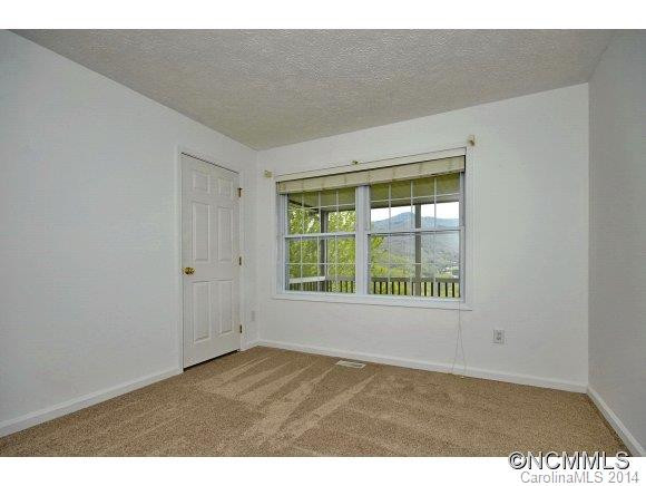 46 Gordon Drive - Photo 9