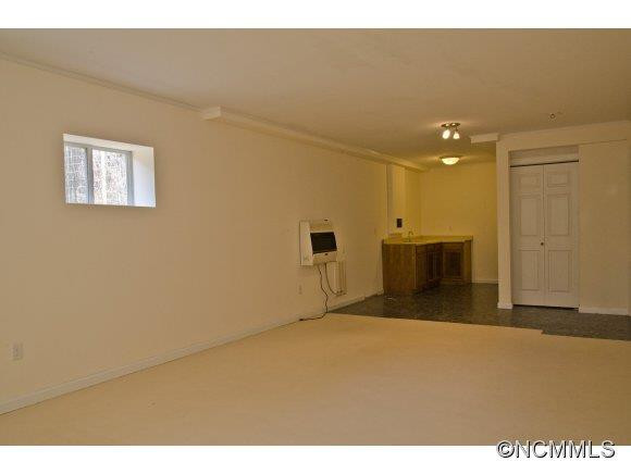 8 Ridgeway - Photo 22