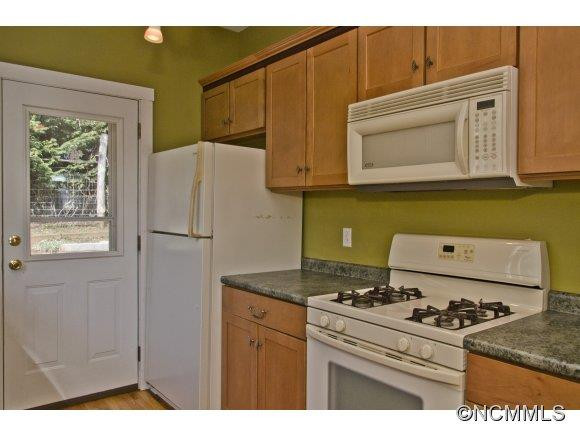 8 Ridgeway - Photo 9