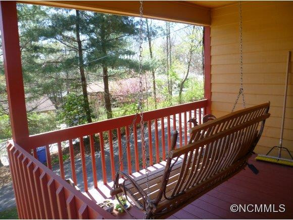 95 Fenner Ave. - Photo 8