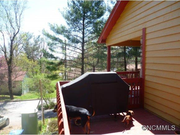 95 Fenner Ave. - Photo 10