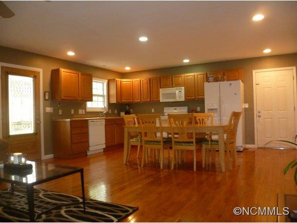 17 Maple Lane - Photo 7
