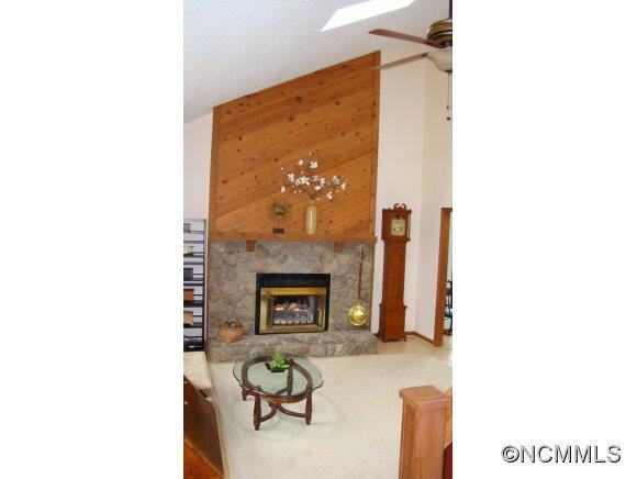 138 Churchill Downs Drive - Photo 2