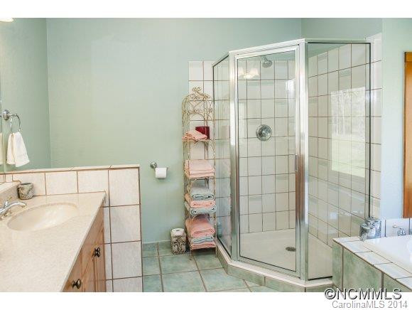 160 Emerald Pond Cove - Photo 13