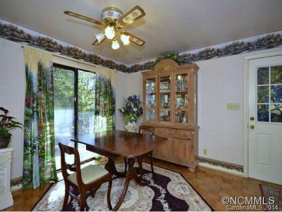 2032 EVERGREEN DRIVE - Photo 3