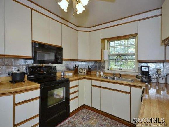 2032 EVERGREEN DRIVE - Photo 4
