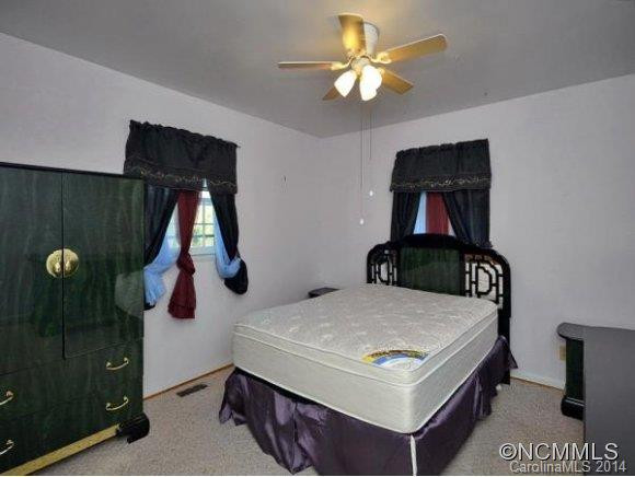2032 EVERGREEN DRIVE - Photo 5