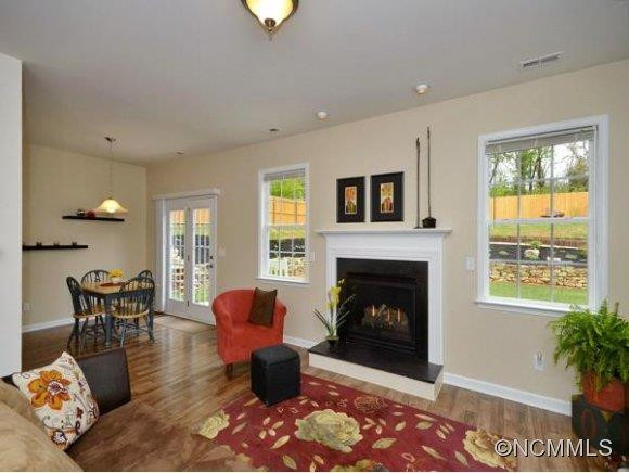 286 NEW RIVER DRIVE - Photo 7
