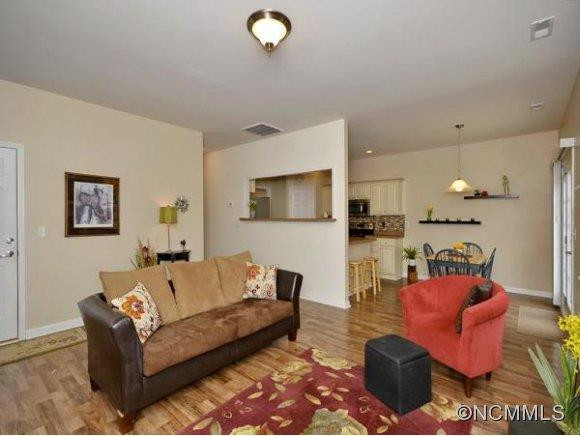 286 NEW RIVER DRIVE - Photo 8