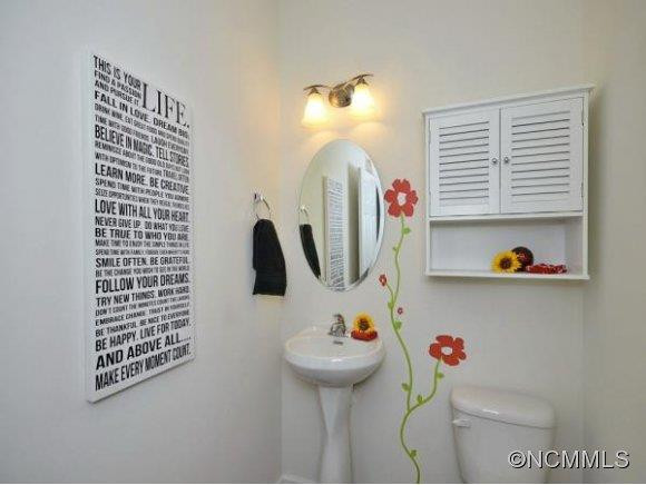 286 NEW RIVER DRIVE - Photo 9