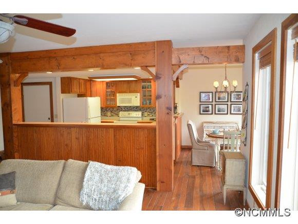 300  Creekside Way  B-102 - Photo 2