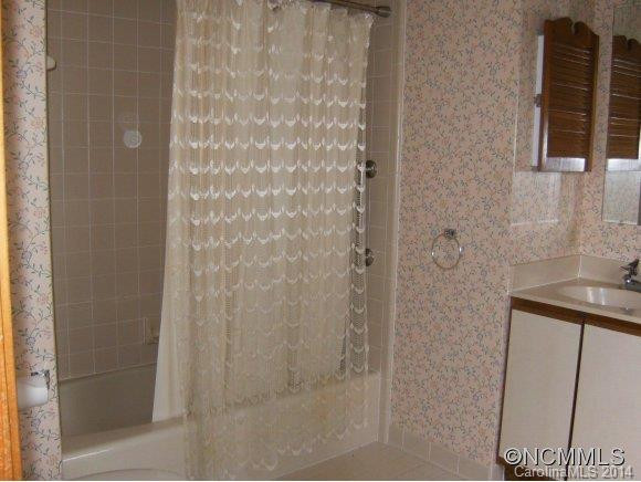 349 Laurel Park Place - Photo 13