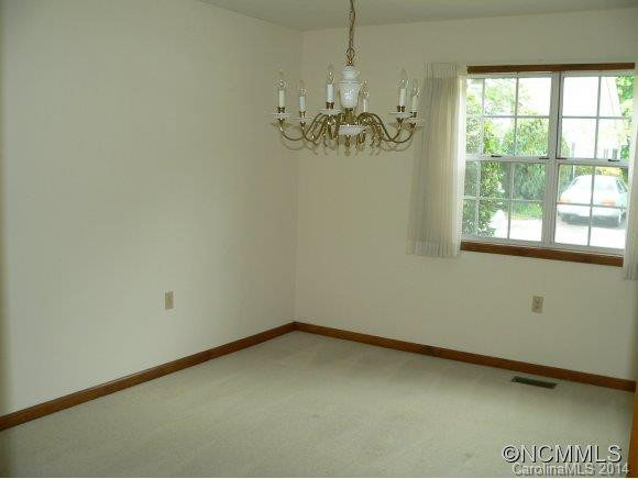 349 Laurel Park Place - Photo 4
