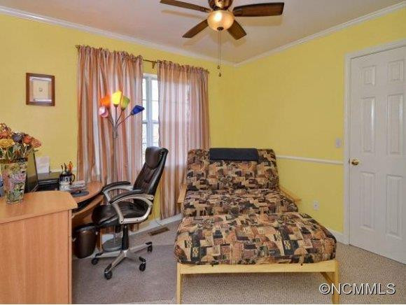 44 SUNSET DR - Photo 18