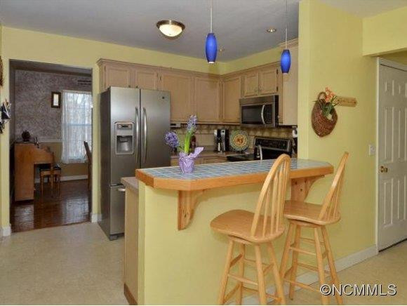 44 SUNSET DR - Photo 7