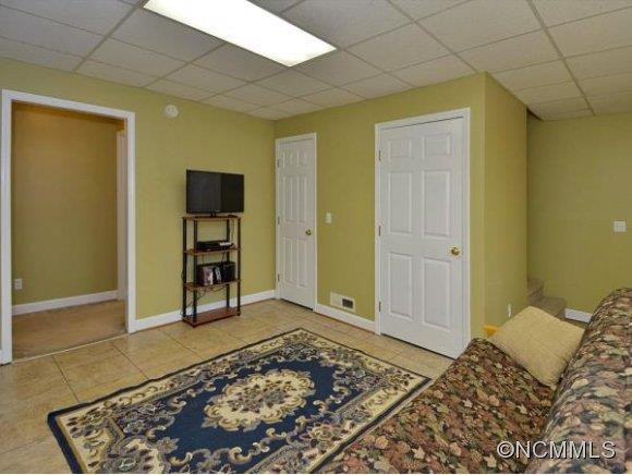 44 SUNSET DR - Photo 10