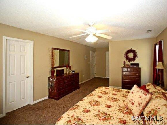 826 MOSS DRIVE - Photo 11