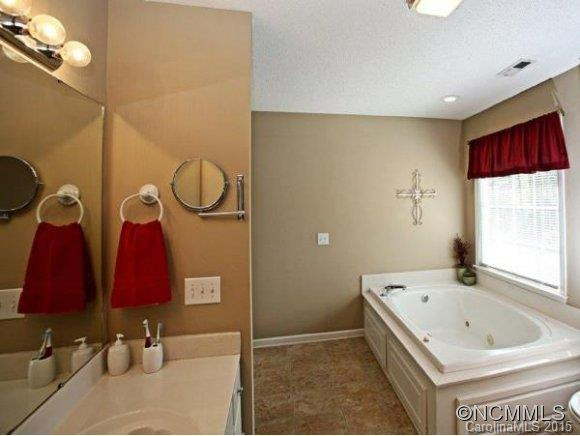 826 MOSS DRIVE - Photo 12