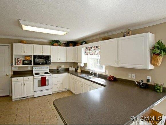 826 MOSS DRIVE - Photo 7