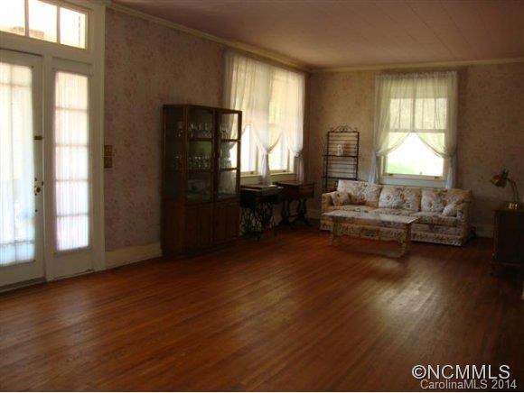 1609 Kanuga Road - Photo 7