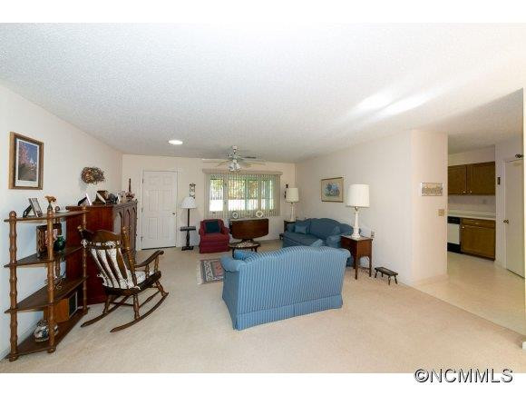 105 Derbyshire Drive - Photo 3
