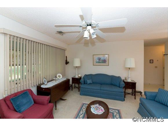 105 Derbyshire Drive - Photo 4