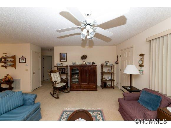 105 Derbyshire Drive - Photo 5