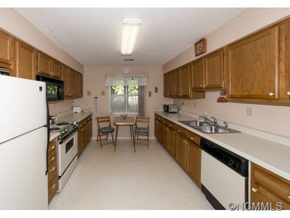 105 Derbyshire Drive - Photo 9