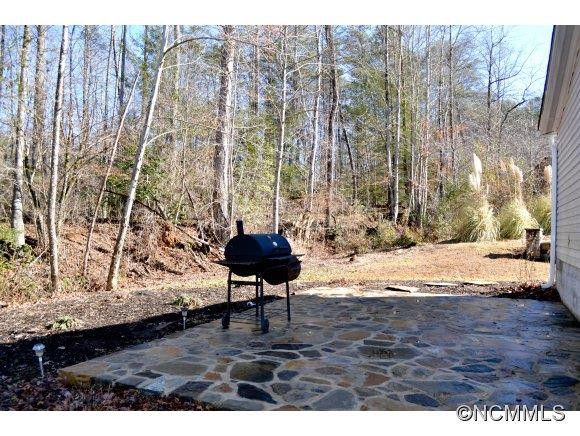 260 Breezy Hill Drive - Photo 13