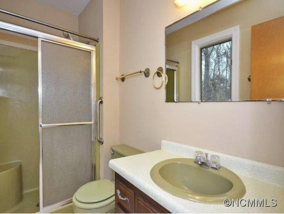 912 ASHLEY LANE - Photo 11