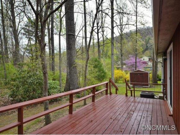 912 ASHLEY LANE - Photo 12