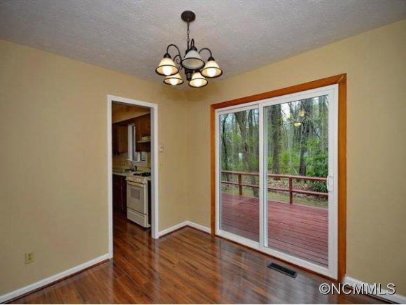 912 ASHLEY LANE - Photo 5