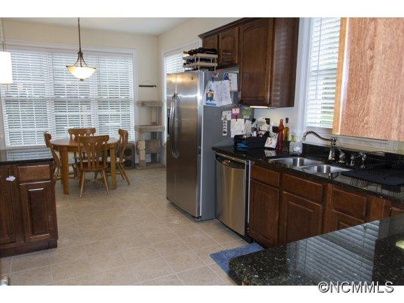 70 Rose of Sharon Way - Photo 4
