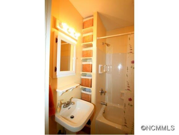 250 Harkins Avenue - Photo 16