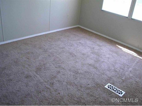 370 Robinson Creek Road - Photo 8