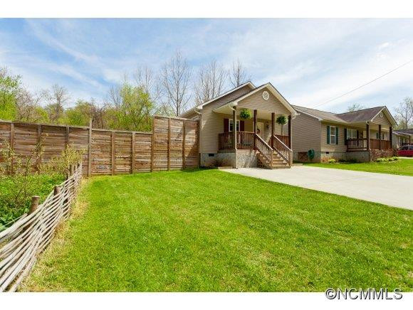 68 Waynesville Ave - Photo 2