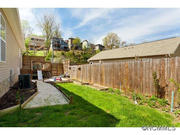 68 Waynesville Ave - Photo 21