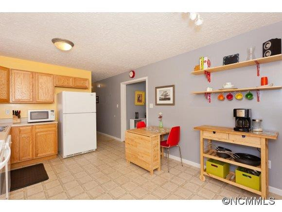 68 Waynesville Ave - Photo 8