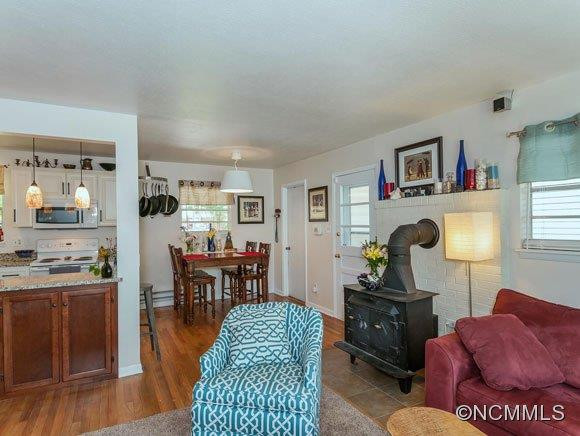 207 Sherwood Road - Photo 3