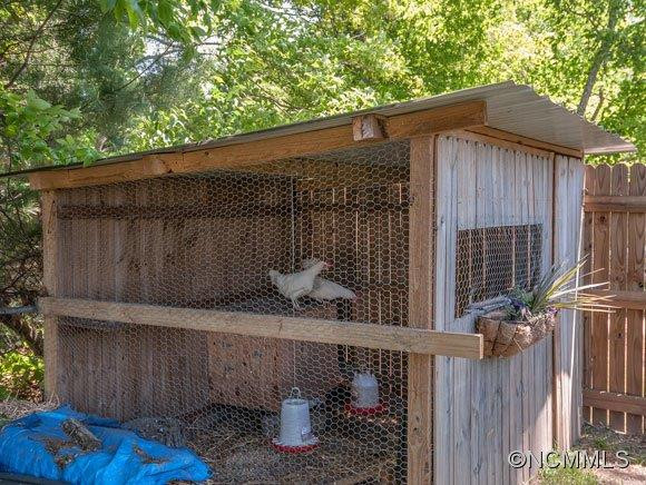 207 Sherwood Road - Photo 22