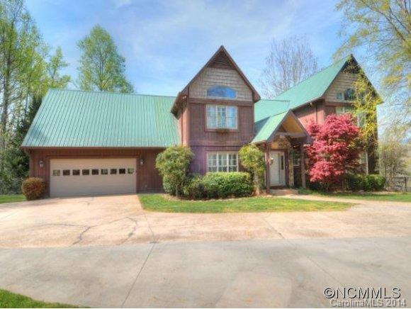 486 BRIARCLIFF DRIVE
