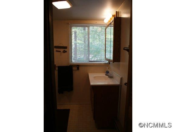 1531 Green River Cove Road - Photo 9