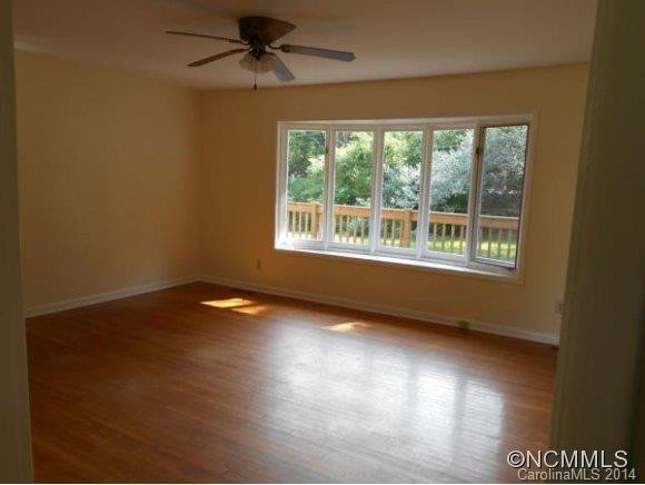112 CASTLE ROCK DRIVE - Photo 5